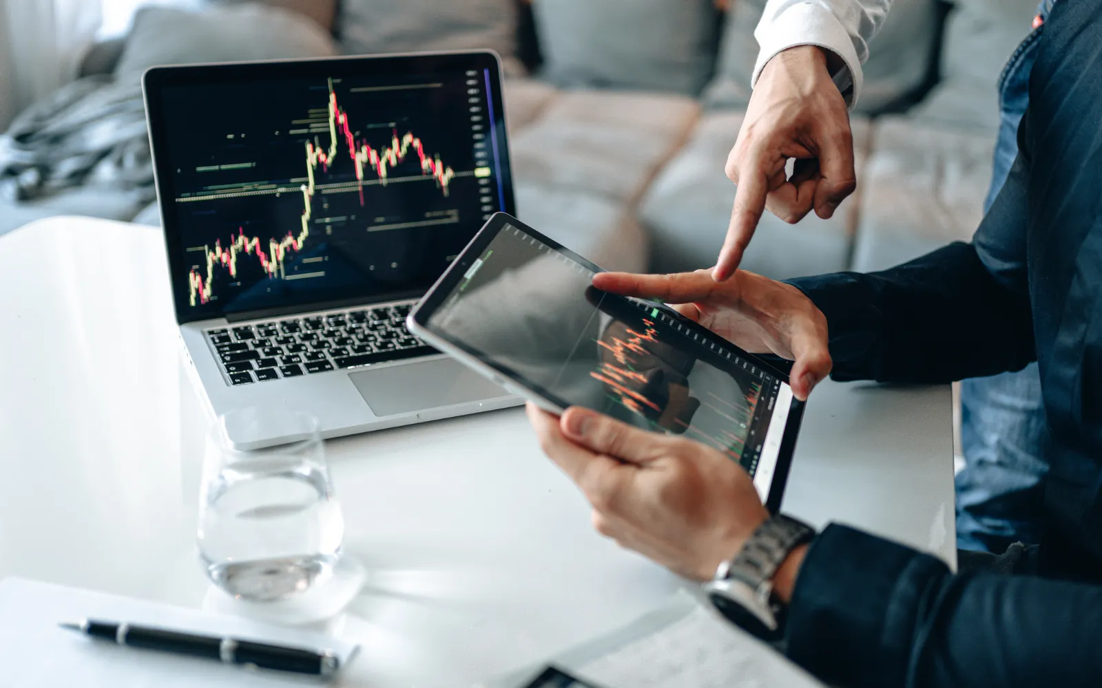 Contratos Mercantiles: Fundamentos Jurídicos para la Seguridad Empresarial